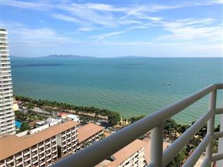 Condominium for sale Jomtien showing the balcony view