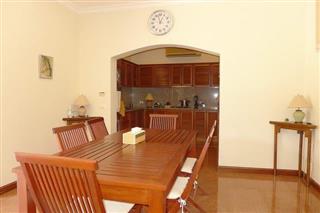 House for sale View Talay Villas Jomtien showing the dining area