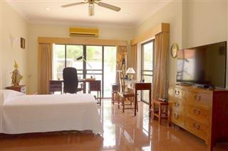 House for sale View Talay Villas Jomtien showing the master bedroom suite