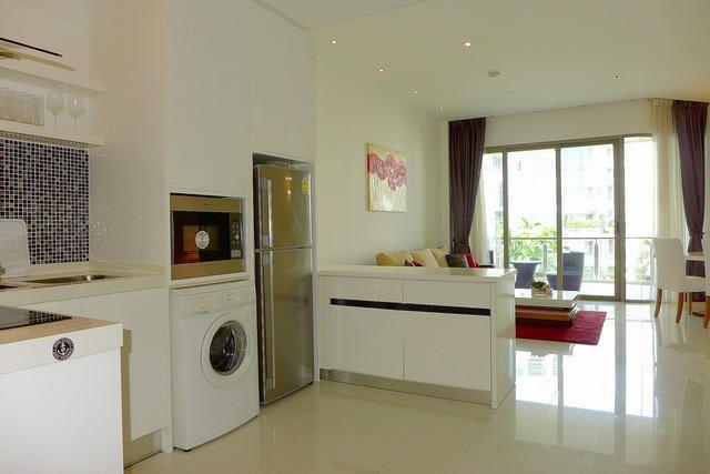 Condominium for sale Wong Amat showing the kitchen Condominium for sale Wong Amat showing the kitchen