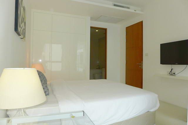 Condominium for sale Wong Amat showing the master bedroom Condominium for sale Wong Amat showing the master bedroom