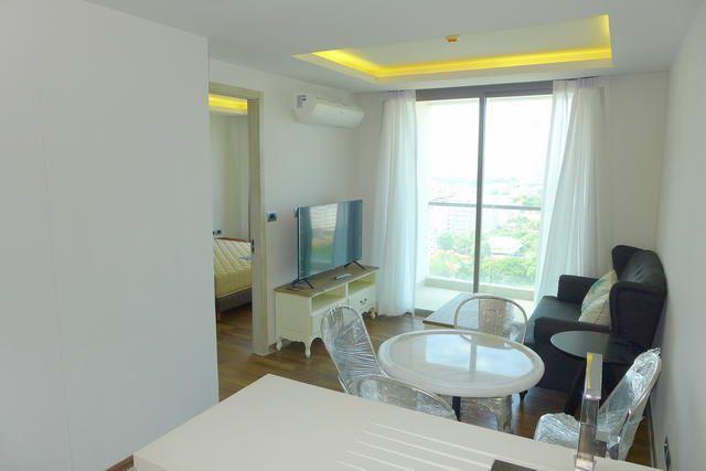 Condominium for sale Pratumnak Hill showing the living areas Condominium for sale Pratumnak Hill showing the living areas