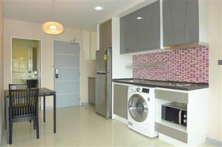  Condominium for sale North Pattaya showing the kitchen