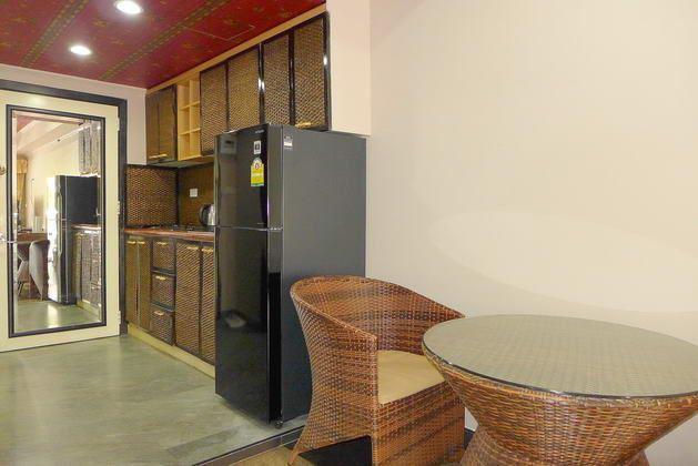 Condominium for sale South Pattaya showing the dining and kitchen areas Condominium for sale South Pattaya showing the dining and kitchen areas