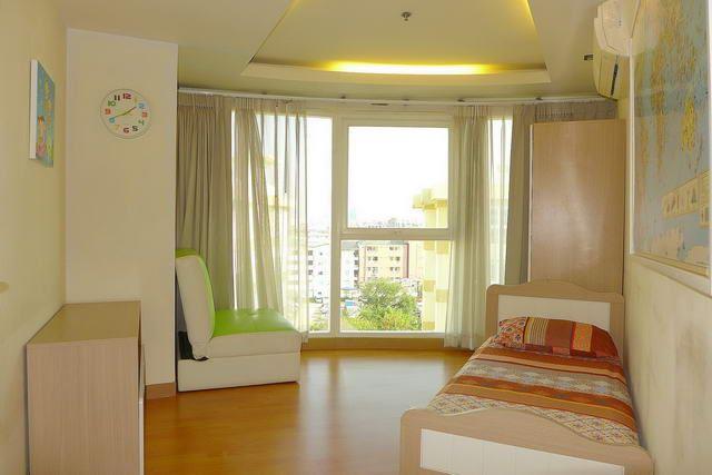 Condominium for sale South Pattaya showing the second bedroom Condominium for sale South Pattaya showing the second bedroom