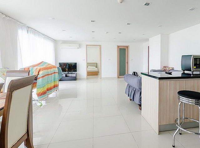 Condominium for sale Wong Amat showing the open plan concept Condominium for sale Wong Amat showing the open plan concept