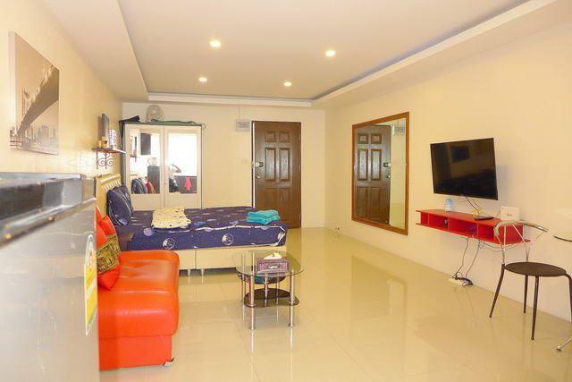 Condominium for sale Pattaya Beach showing the open plan concept Condominium for sale Pattaya Beach showing the open plan concept