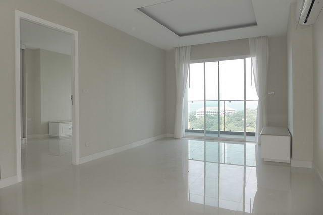 Condominium for sale on Pratumnak showing the living area Condominium for sale on Pratumnak showing the living area