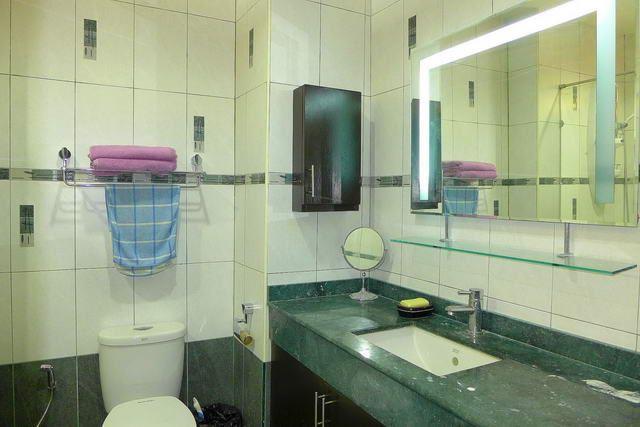 Condominium for sale View Talay 6 showing the bathroom Condominium for sale View Talay 6 showing the bathroom