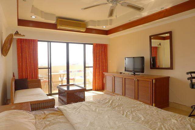 Condominium for sale South Pattaya showing the studio suite Condominium for sale South Pattaya showing the studio suite