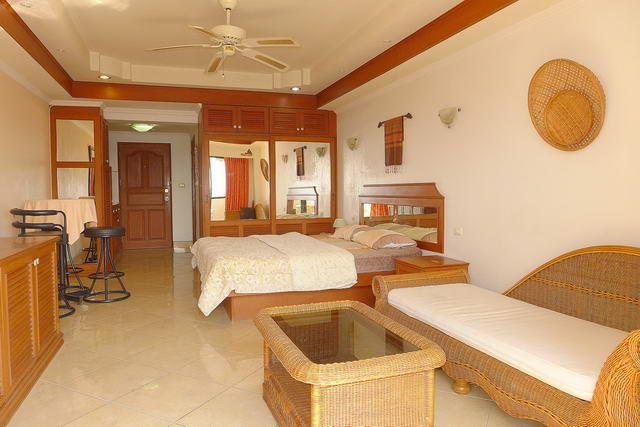 Condominium for sale South Pattaya showing the studio Condominium for sale South Pattaya showing the studio