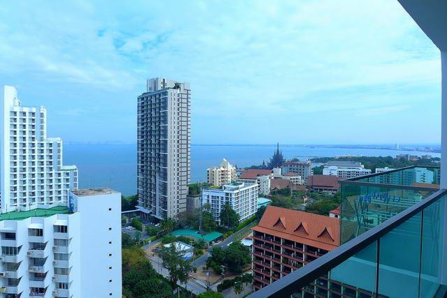 Condominium for sale Wong Amat showing another view
