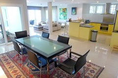 Condominium for rent Naklua showing the dining area and kitchen