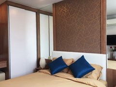 Condominium for rent in Jomtien AMAZON RESIDENCE showing the bedroom and wardrobe