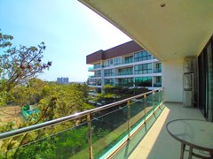 Condominium for rent Jomtien showing the balcony 