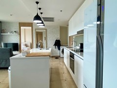 Condominium for Rent Jomtien showing the kitchen 