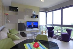 Condominium for rent Pattaya Unixx showing the living areas