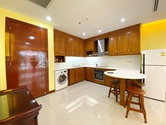 Condominium for rent Pattaya showing the kitchen 