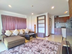 Condominium for rent Pattaya showing the living room 