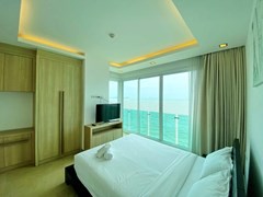 Condominium for rent Pattaya showing the second bedroom with sea view 