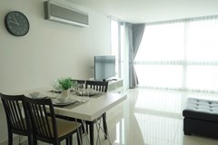 Condominium for rent Wong Amat showing the dining and living areas 