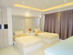 Condominium for Rent Wongamat Pattaya showing the second bedroom suite 