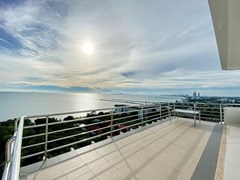 Condominium for sale Ban Amphur showing the balcony 