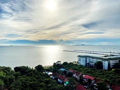 Condominium for sale Ban Amphur showing the sea view 