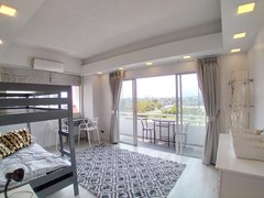 Condominium for sale Ban Amphur showing the second bedroom 