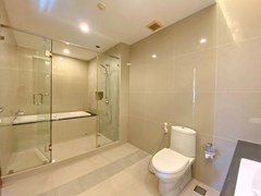 Condominium for sale Jomtien showing the third bathroom  