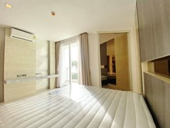 Condominium for sale Na Jomtien showing the second bedroom 