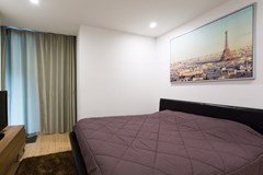 Condominium for sale Pattaya showing the bedroom