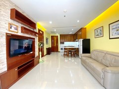 Condominium for Sale Pattaya showing the living, dining and kitchen areas 