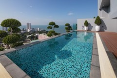 Condominium for sale Pratumnak Pattaya showing the private swimming pool and sea view 