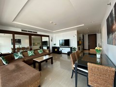 Condominium for rent Pattaya showing the open plan concept 