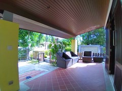 House for rent East Pattaya showing the covered terrace