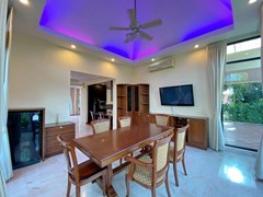 House for rent East Pattaya showing the dining and kitchen areas 