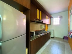 House for rent East Pattaya showing the kitchen 