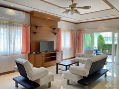 House for rent East Pattaya showing the living area and entrance 