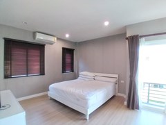 House for rent East Pattaya showing the master bedroom 