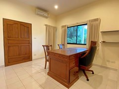 House for rent East Pattaya showing the office / fifth bedroom suite 