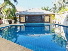 House for rent East Pattaya showing the private pool