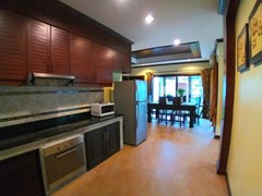 House for rent Huay Yai showing the kitchen and dining areas 