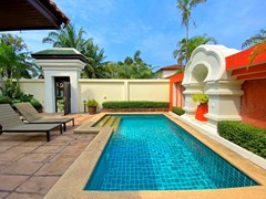 House for rent Jomtien showing the pool and terrace 