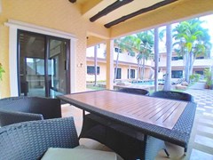 House for rent Mabprachan Pattaya showing the covered terrace 
