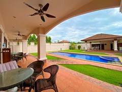 House for rent Mabprachan Pattaya showing the covered terrace 