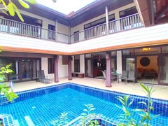 House for rent Mabprachan Pattaya showing the house and pool 