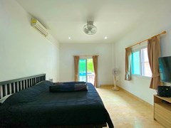 House for rent Mabprachan Pattaya showing the master bedroom with pool view 