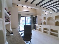 House for rent Mabprachan Pattaya showing the office area with pool view 