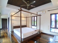 House for rent Mabprachan Pattaya showing the second bedroom suite 